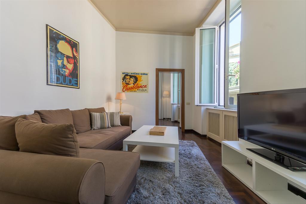 Palazzo Borghese Lovely Flat Рим Экстерьер фото