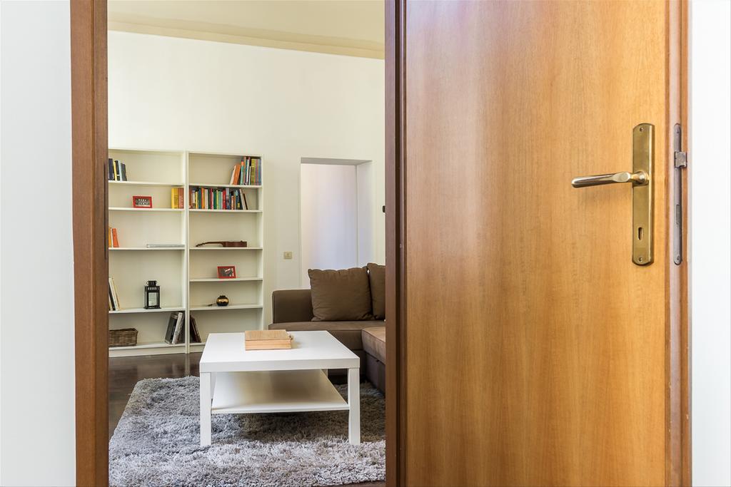 Palazzo Borghese Lovely Flat Рим Экстерьер фото